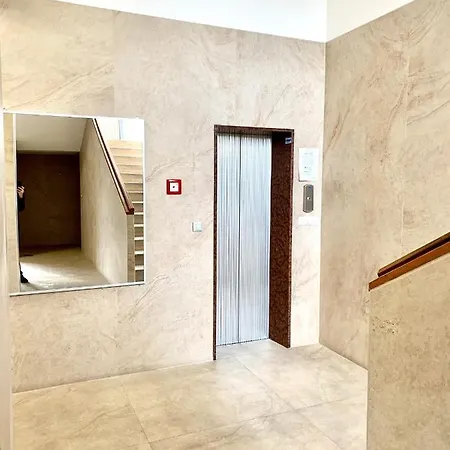 Daire White Bilocale Elegante E Luminoso In Centro Citta Zona Ospedale Udine